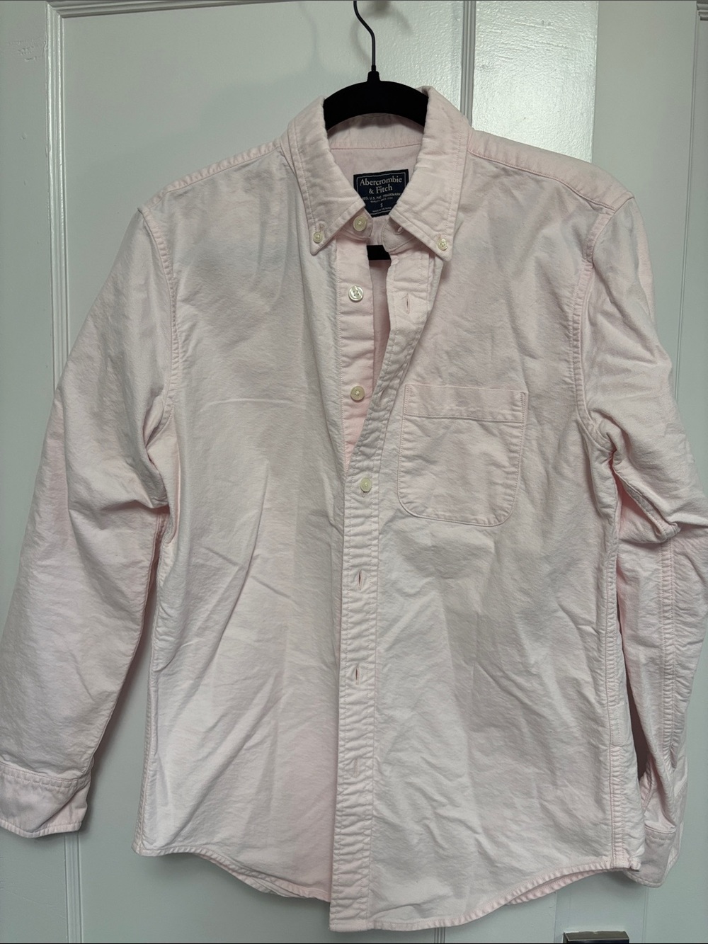Abercrombie & Fitch Men's Pale Pink Button-Down Oxford Shirt